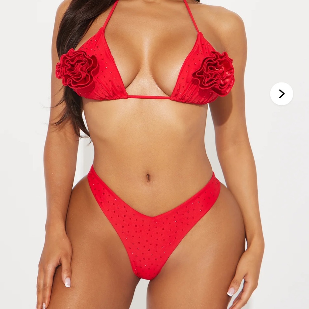 Fashion Nova Selenia Rosette Red Floral Rinestone Bikini Set Size S